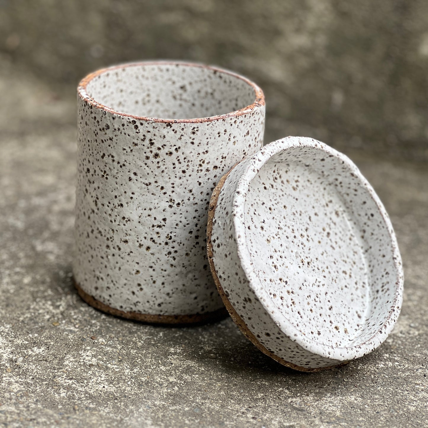 Twizel - Cylinder pot and tray Sat 18 April