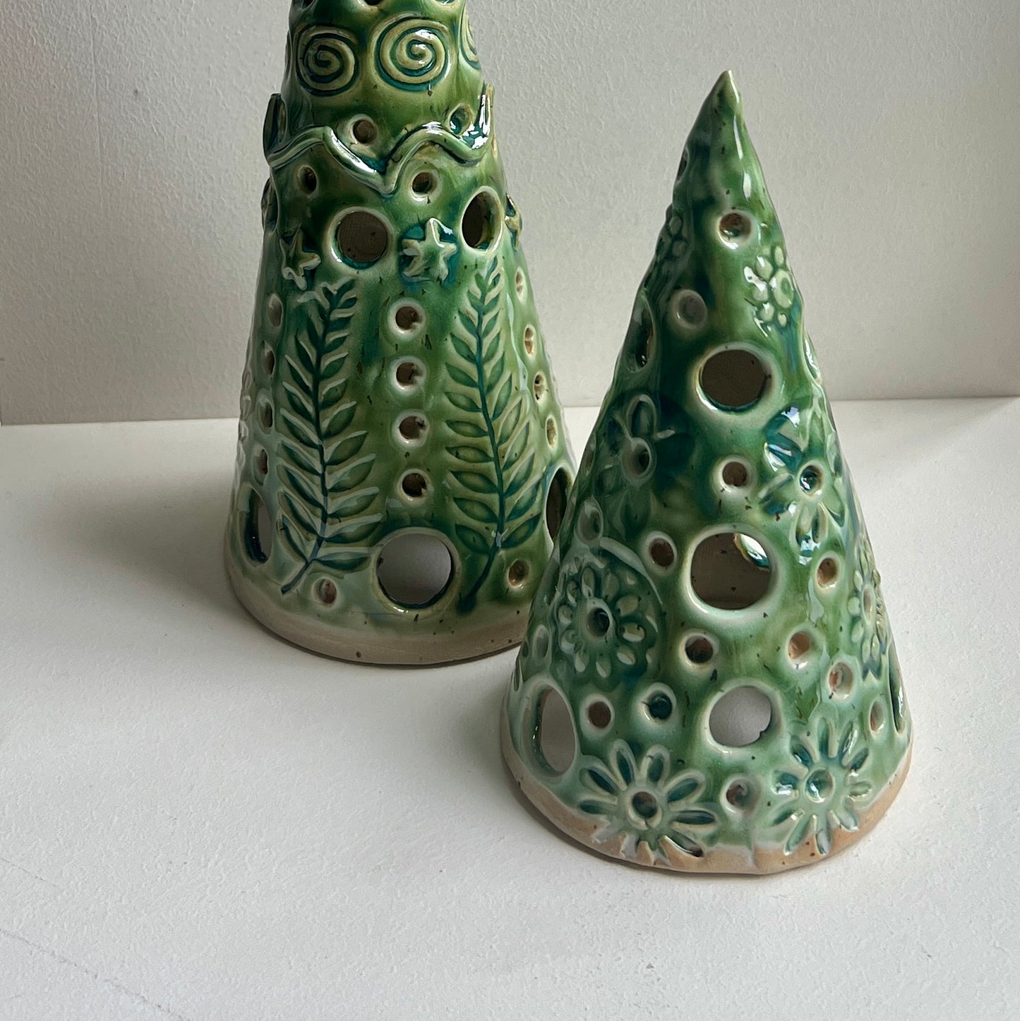 Christmas tree ‘T’ lights - Sun 9 Nov 9.30 - 12pm.