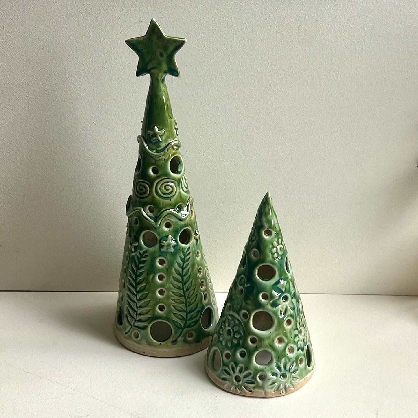 Christmas tree ‘T’ lights - Sun 9 Nov 9.30 - 12pm.