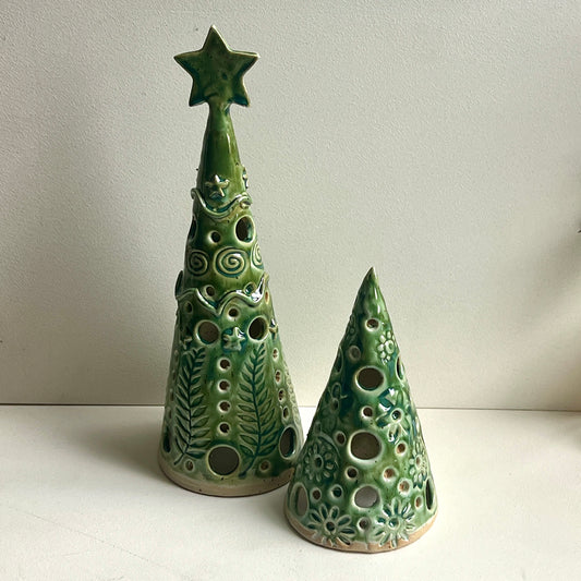 Christmas tree ‘T’ lights - Sun 9 Nov 9.30 - 12pm.